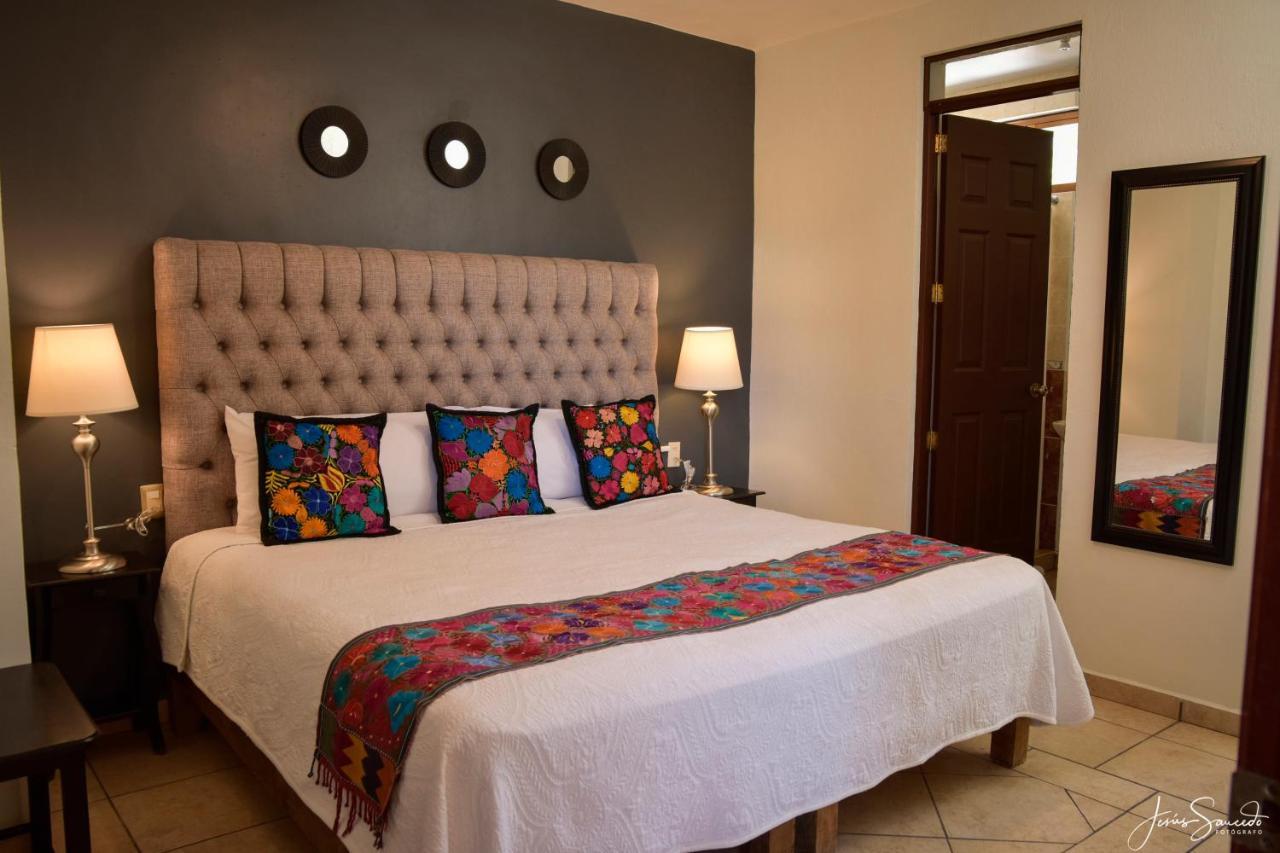 Del Centro Hotel 贝纳尔 外观 照片