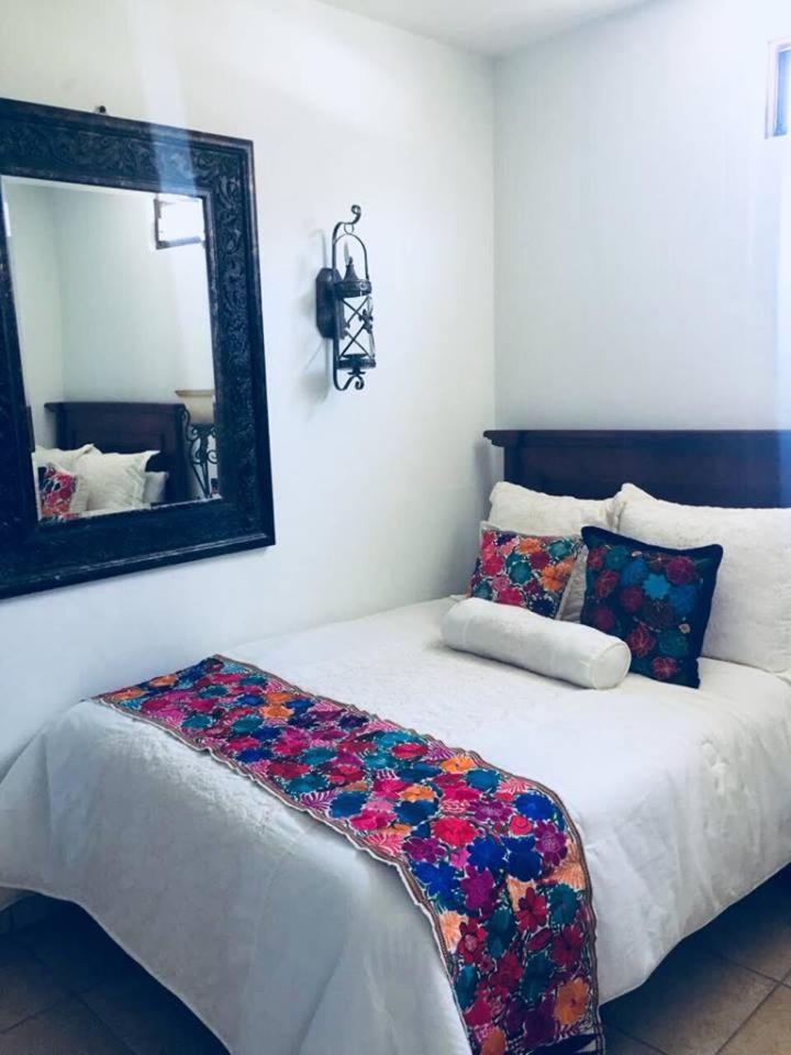 Del Centro Hotel 贝纳尔 外观 照片