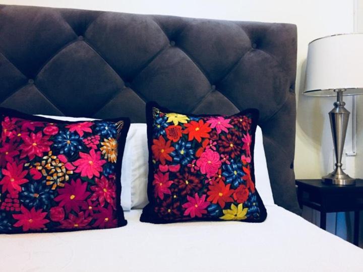 Del Centro Hotel 贝纳尔 外观 照片